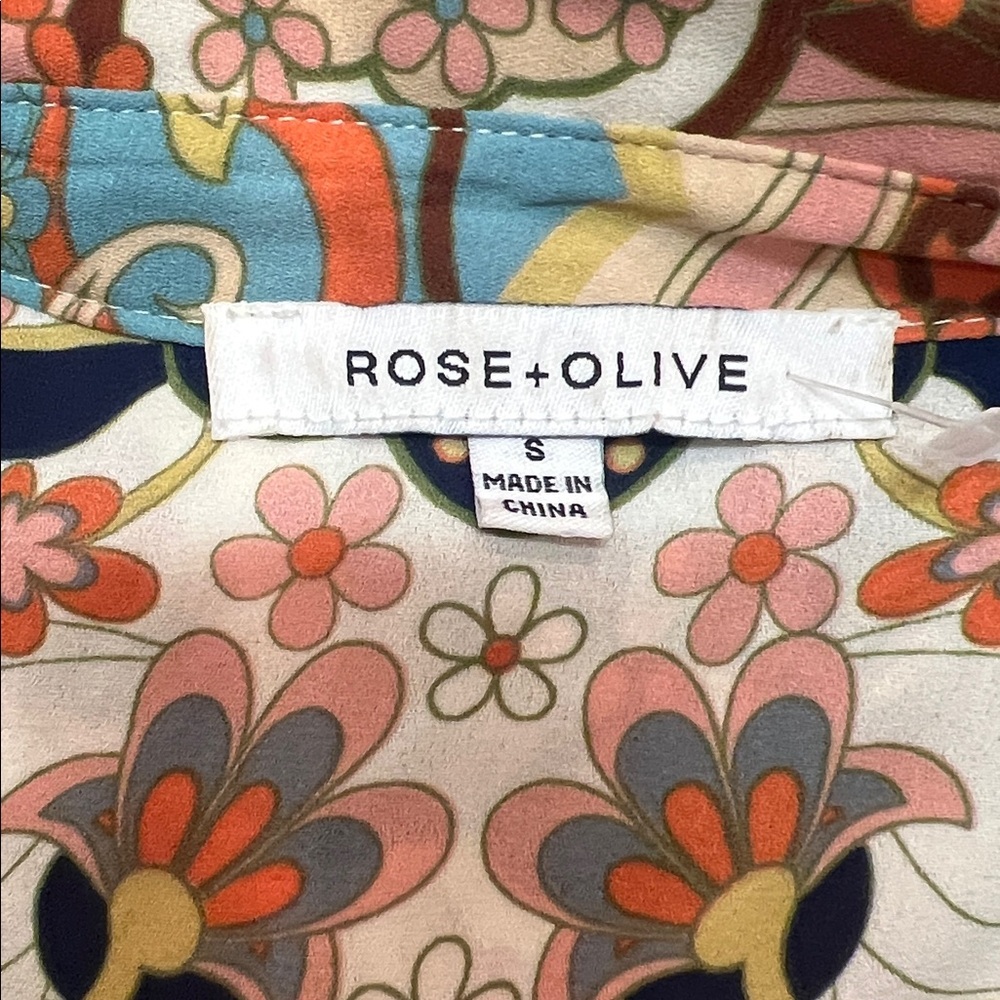 Rose & Olive Vibrant Floral Button Down Shirt - Picture 2 of 6